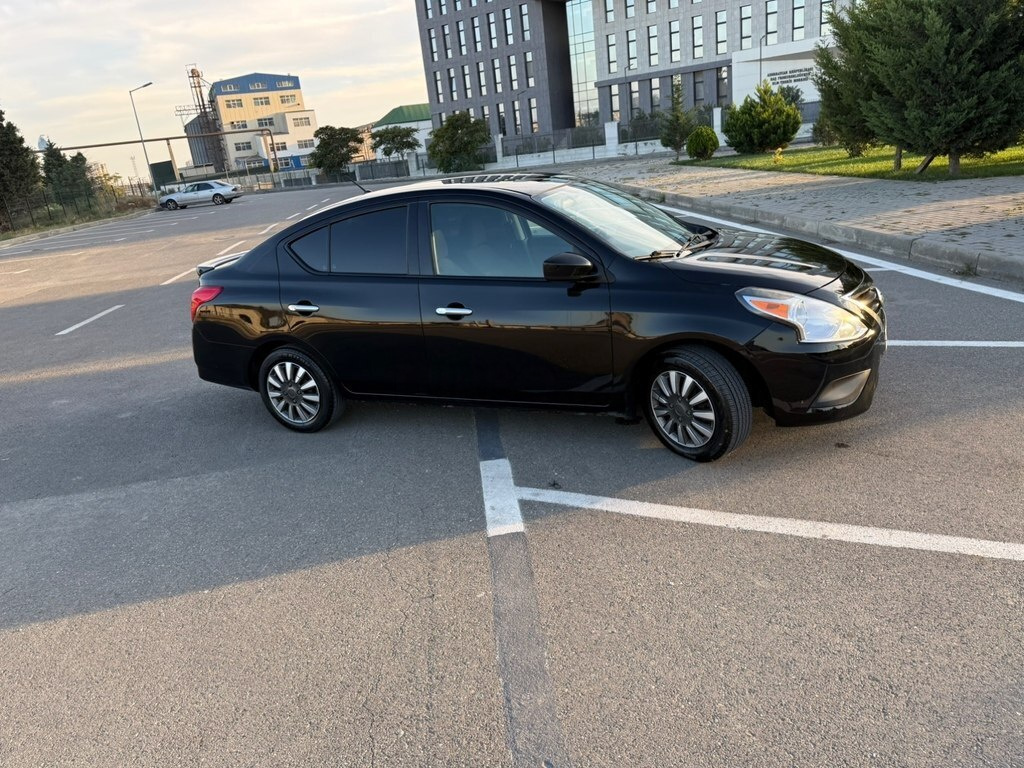 2018 Nissan Versa, 1.6L, 140000km - Image 5