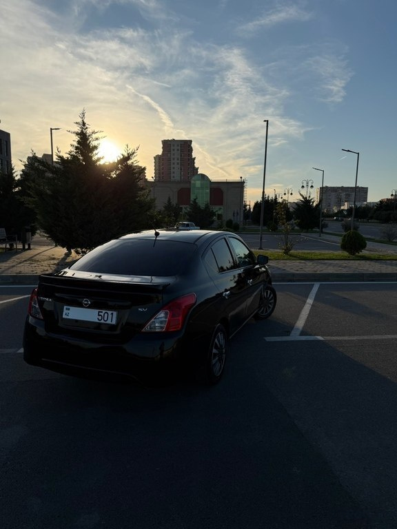 2018 Nissan Versa, 1.6L, 140000km - Image 8
