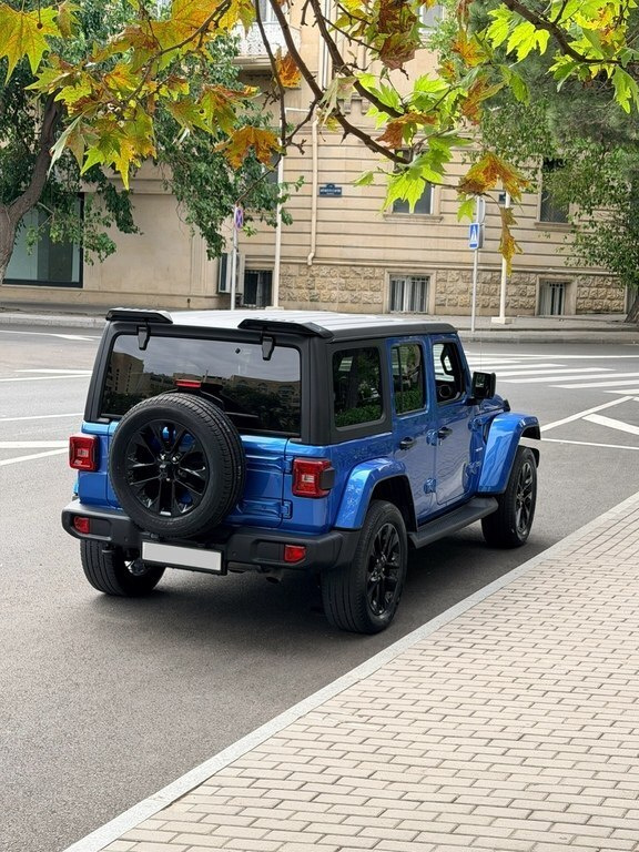 2022 Jeep Wrangler, 2.0L, 79800km - Image 3