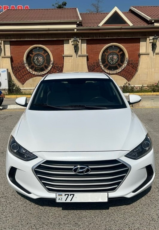 2017 Hyundai Elantra, 2.0L, 94000km - Image 2
