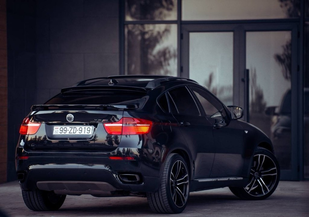 2012 BMW X6, 3.0L, 112000km - Image 11