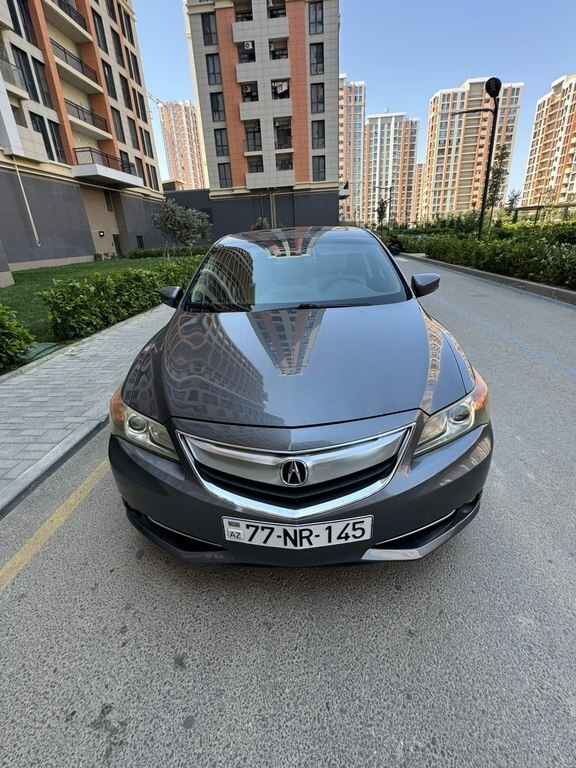 2013 Acura ILX, 1.5L, 194000km - Image 1
