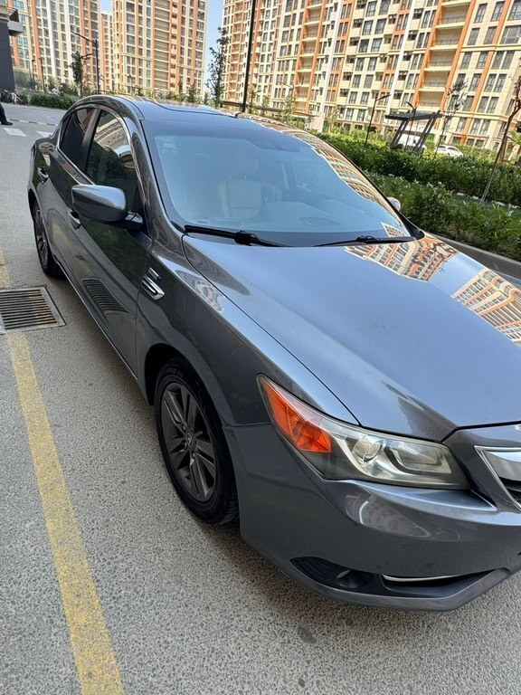 2013 Acura ILX, 1.5L, 194000km - Image 3