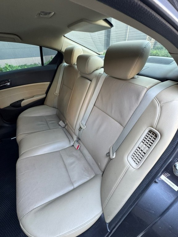2013 Acura ILX, 1.5L, 194000km - Image 6