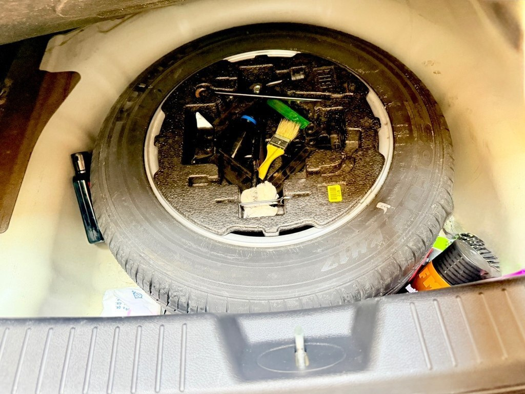 2010 Hyundai Sonata, 2.4L, 239000km - Image 10
