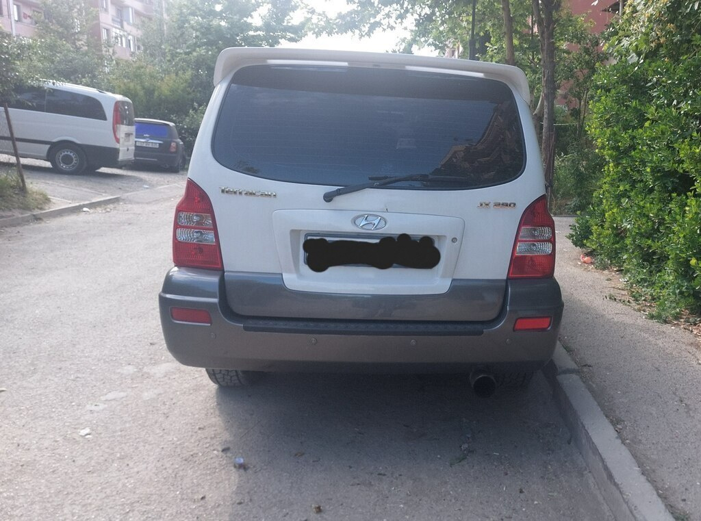 2006 Hyundai Terracan, 2.9L, 320000km - Image 2