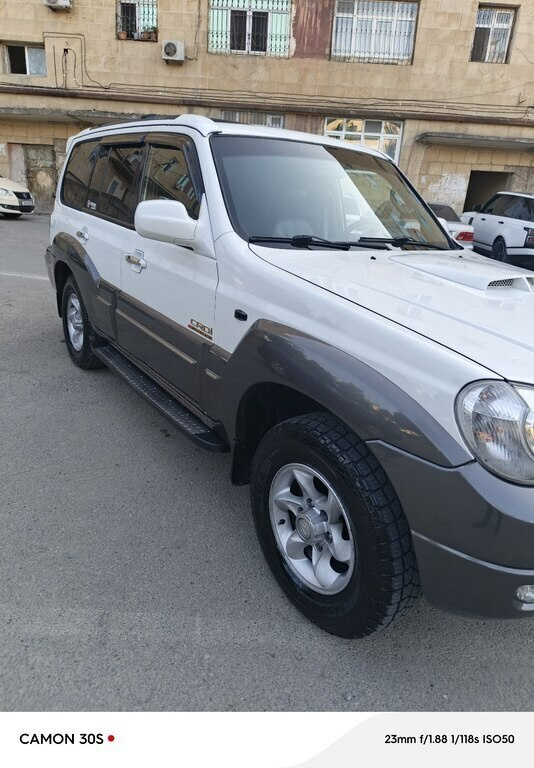 2006 Hyundai Terracan, 2.9L, 320000km - Image 11