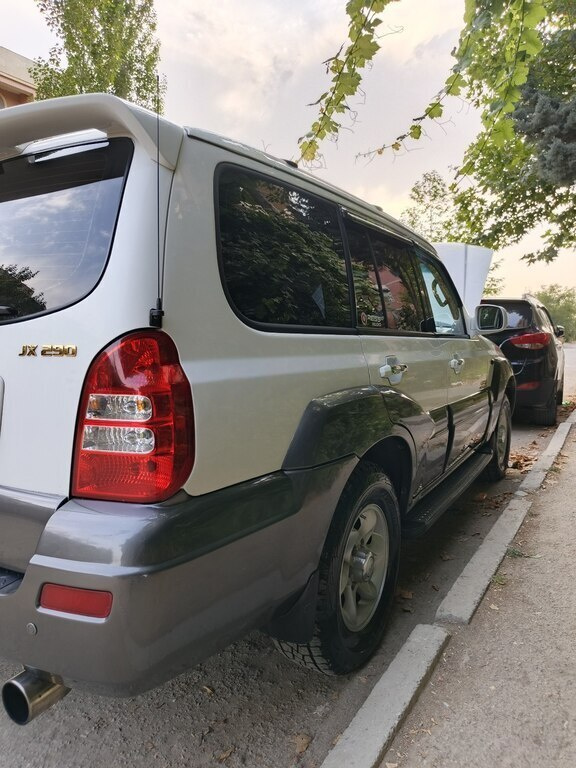 2006 Hyundai Terracan, 2.9L, 320000km - Image 17