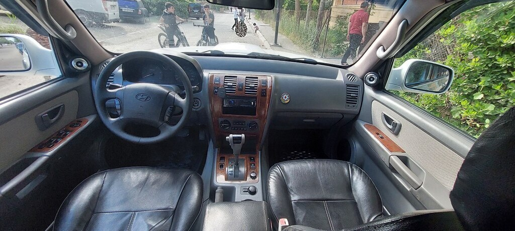 2006 Hyundai Terracan, 2.9L, 320000km - Image 4