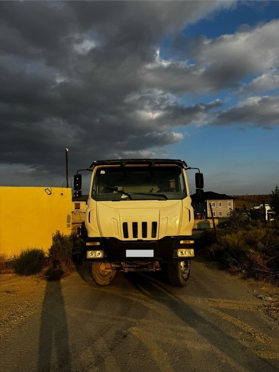 2011 Iveco ASTRA HD9 44.38, 11.0L, 750000km - Image 2