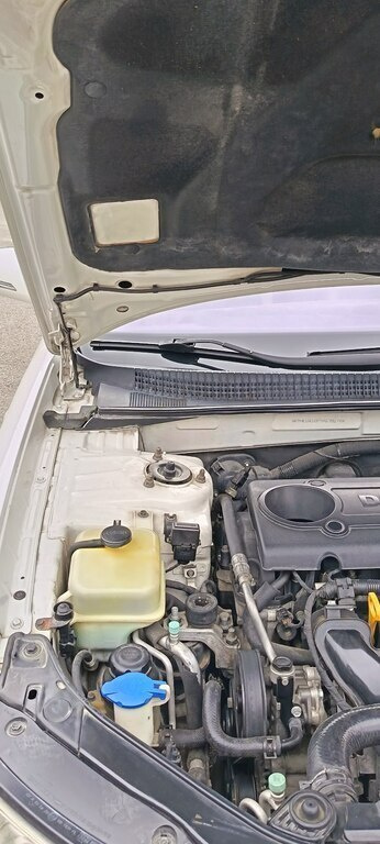 2008 Hyundai Sonata, 2.4L, 278000km - Image 11