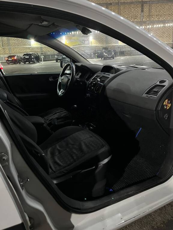 2008 Renault Megane, 1.5L, 480000km - Image 20