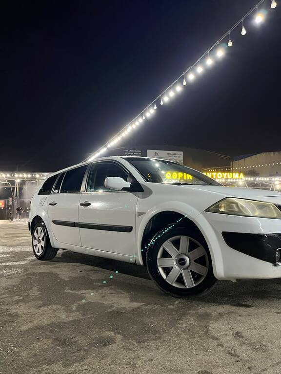 2008 Renault Megane, 1.5L, 480000km - Image 3