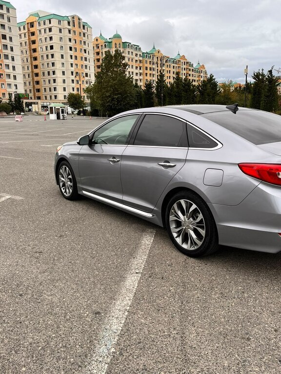 2017 Hyundai Sonata, 2.0L, 105000km - Image 5
