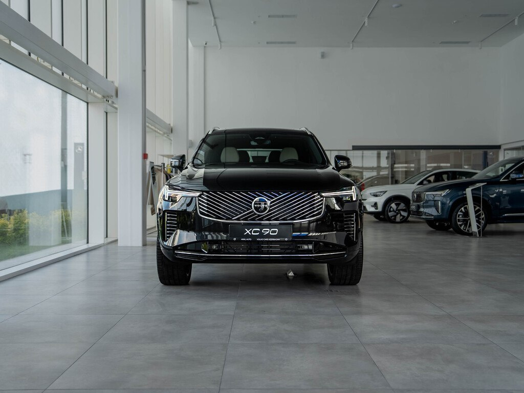 2026 Volvo XC90, 2.0L, 0km - Image 1