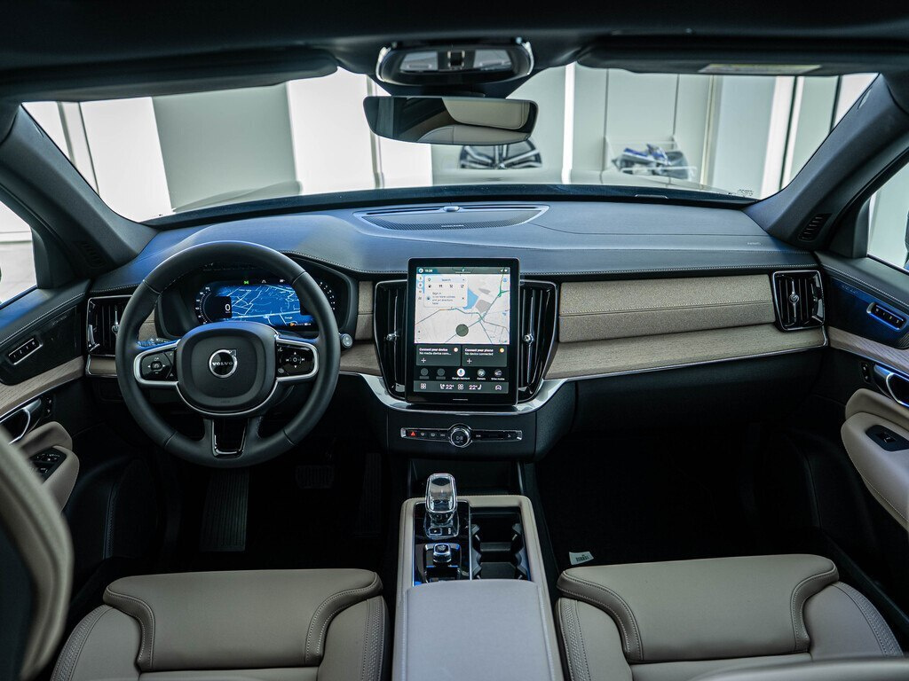 2026 Volvo XC90, 2.0L, 0km - Image 3