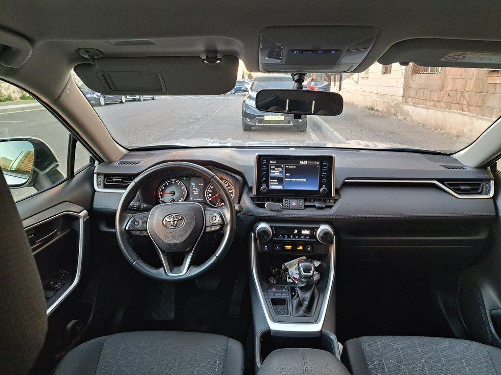 2022 Toyota RAV4, 2.0L, 68000km - Image 7