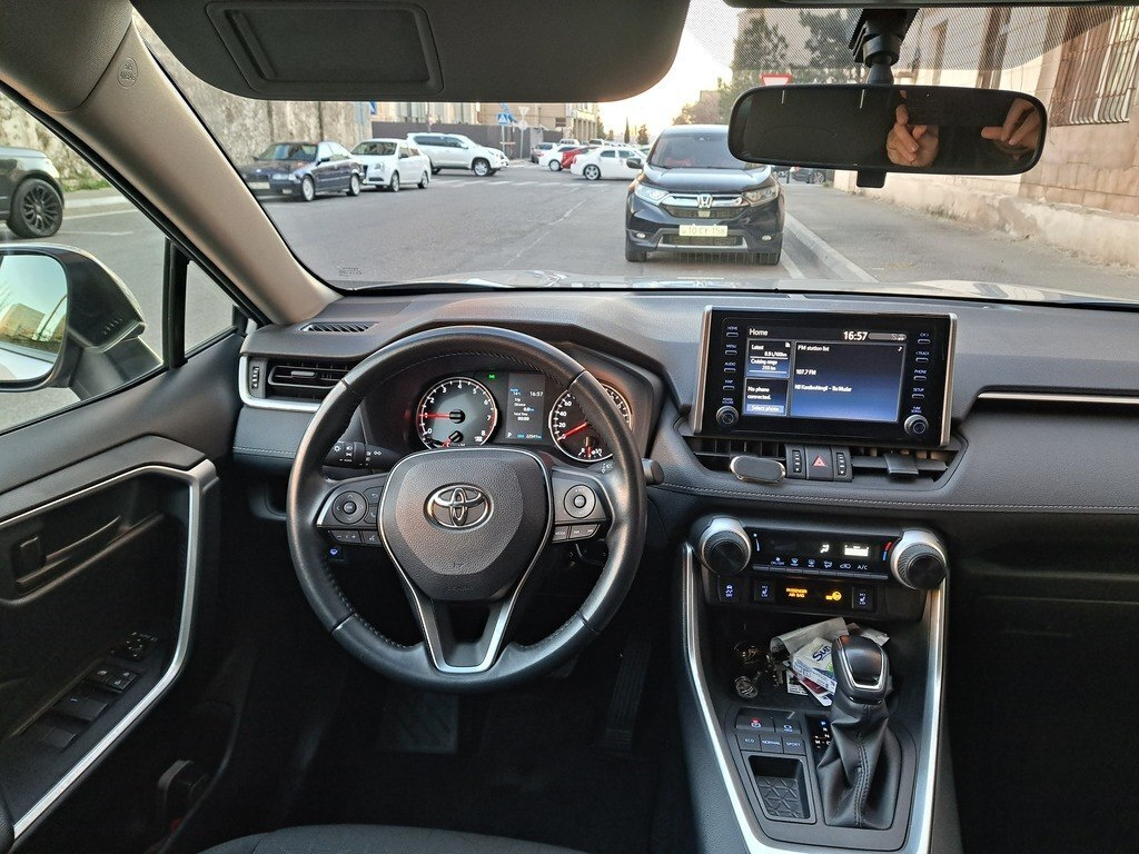 2022 Toyota RAV4, 2.0L, 68000km - Image 8