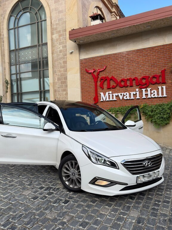 2015 Hyundai Sonata, 2.0L, 183000km - Image 4