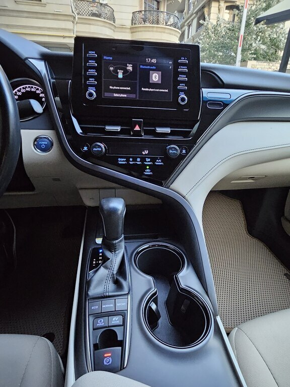 2023 Toyota Camry, 2.5L, 40200km - Image 12