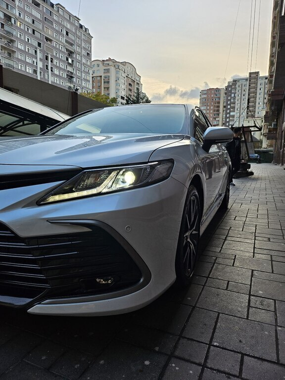 2023 Toyota Camry, 2.5L, 40200km - Image 5