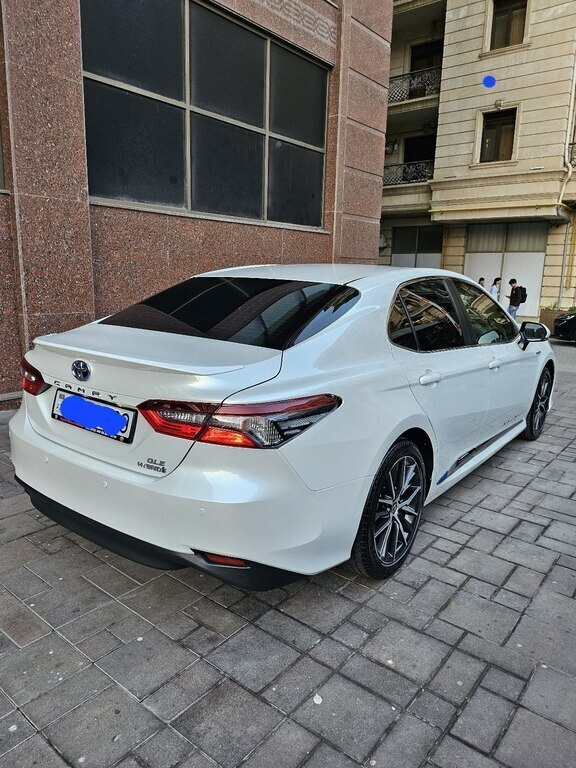 2023 Toyota Camry, 2.5L, 40200km - Image 9