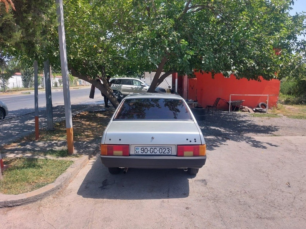 2003 LADA (VAZ) 21099, 1.5L, 322000km - Image 2