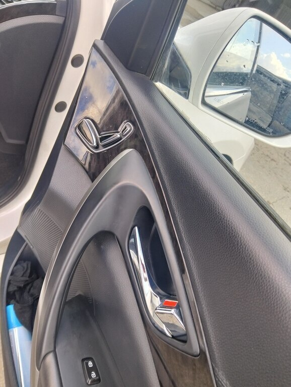 2015 Hyundai Grandeur, 2.2L, 260000km - Image 13