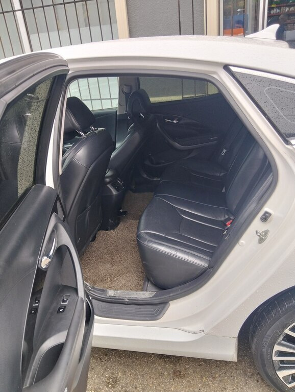 2015 Hyundai Grandeur, 2.2L, 260000km - Image 3