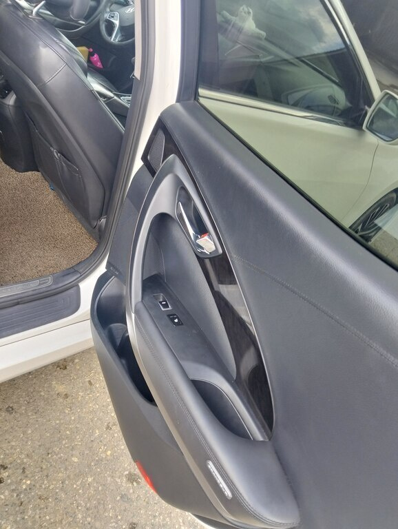 2015 Hyundai Grandeur, 2.2L, 260000km - Image 9