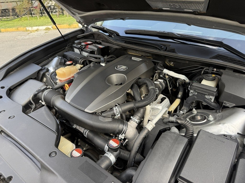 2016 Lexus GS 200t, 2.0L, 138000km - Image 8