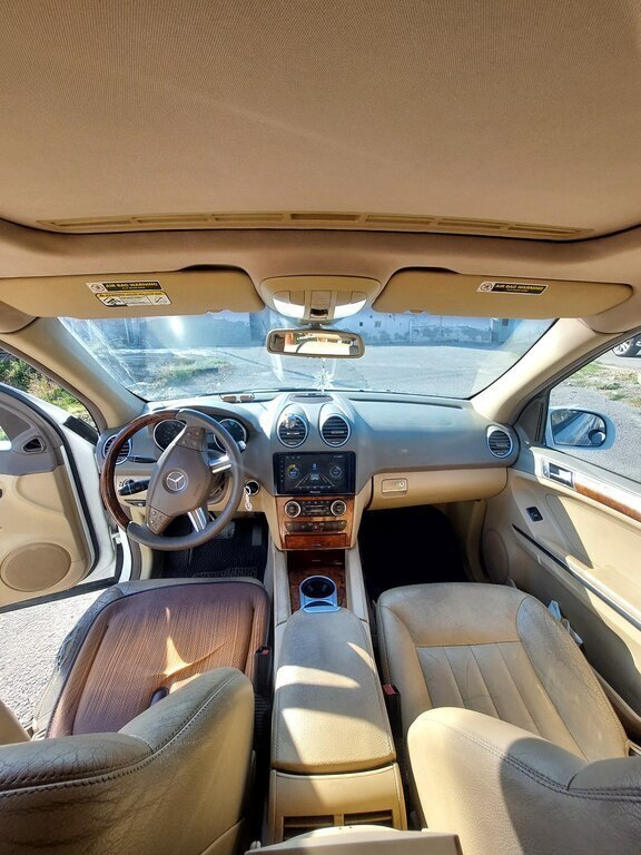 2006 Mercedes ML 350 4MATIC, 3.5L, 224500km - Image 4