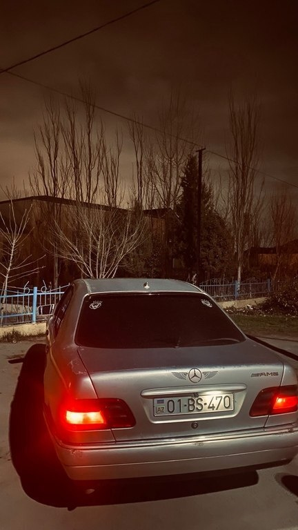1996 Mercedes E 230, 2.3L, 250000km - Image 6