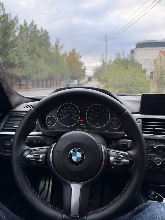 2015 BMW 328, 2.0L, 231000km - Image 7