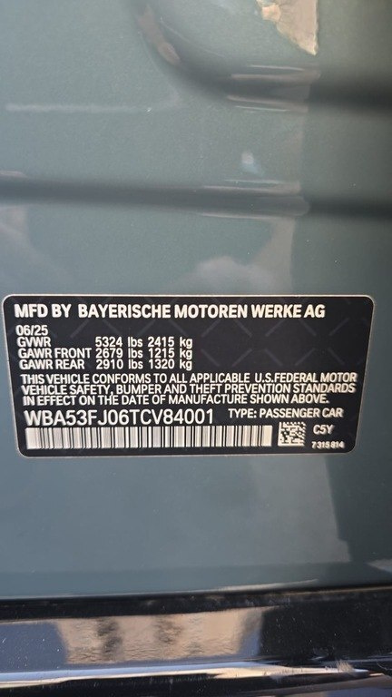 2025 BMW 530, 2.0L, 11000km - Image 6