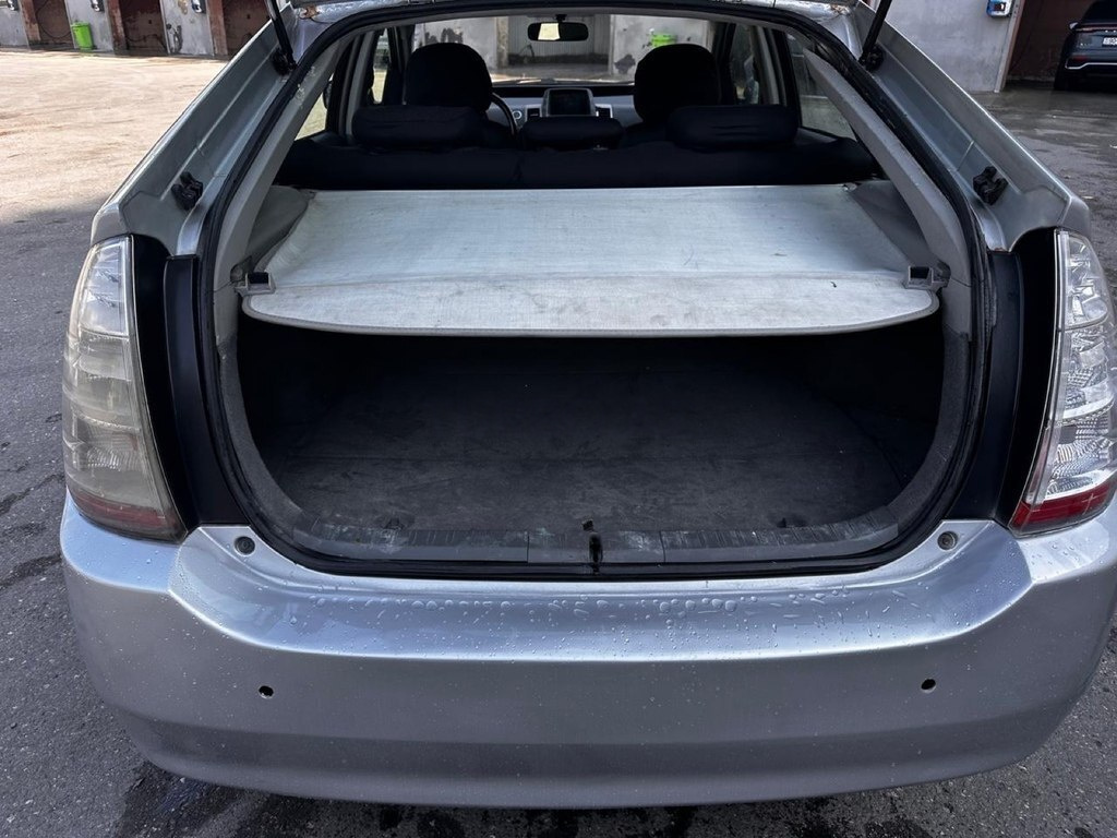 2009 Toyota Prius, 1.5L, 220000km - Image 8