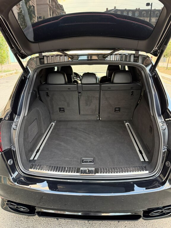 2012 Porsche Cayenne Turbo, 4.8L, 102000km - Image 7