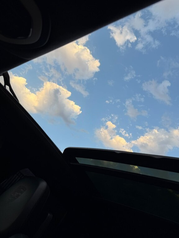 2012 Porsche Cayenne Turbo, 4.8L, 102000km - Image 8