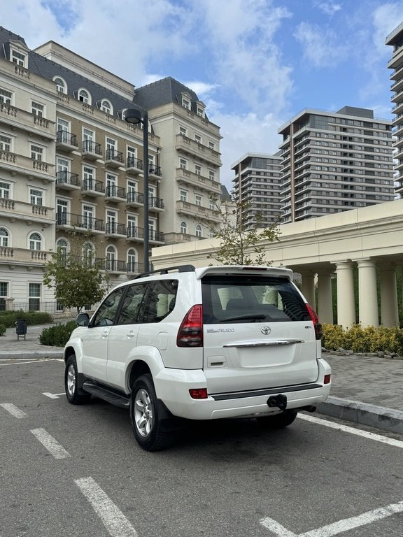 2008 Toyota Land Cruiser Prado, 2.7L, 305000km - Image 11