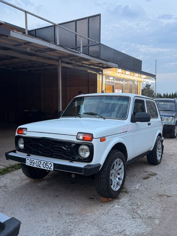 2012 LADA (VAZ) Niva, 1.7L, 210000km - Image 7