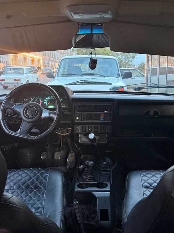 2012 LADA (VAZ) Niva, 1.7L, 210000km - Image 9