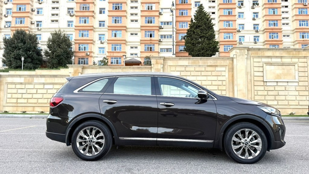 2018 Kia Sorento, 2.0L, 153000km - Image 3