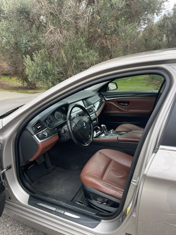 2011 BMW 528, 2.0L, 249000km - Image 6