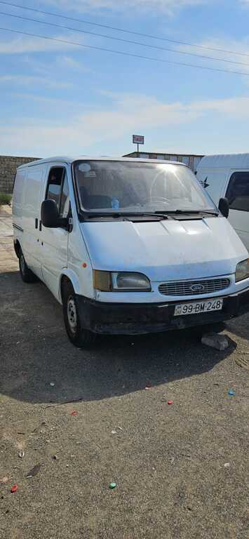 2000 Ford Transit, 2.2L, 400000km - Image 1