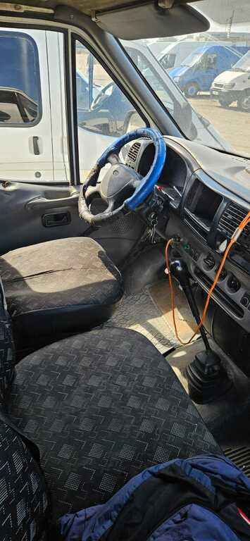 2000 Ford Transit, 2.2L, 400000km - Image 5