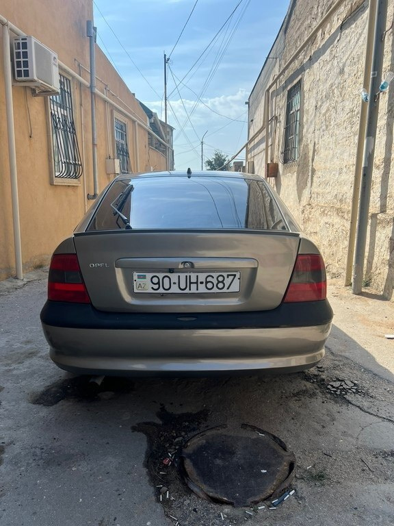 1997 Opel Vectra, 2.0L, 534000km - Image 8