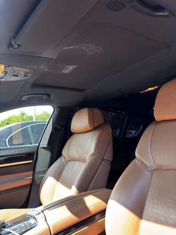 2011 BMW 750, 4.4L, 184000km - Image 7
