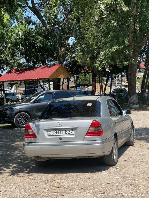 1994 Mercedes C 180, 1.8L, 500000km - Image 5