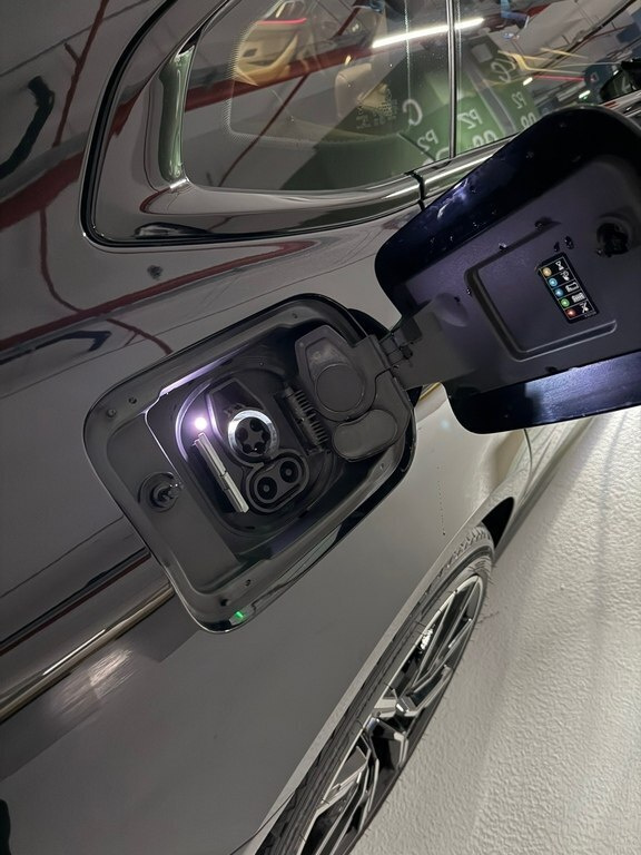 2022 BMW i4, 0.0L, 55000km - Image 18