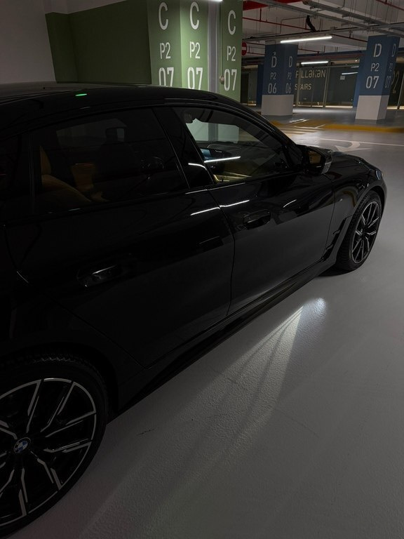 2022 BMW i4, 0.0L, 55000km - Image 8